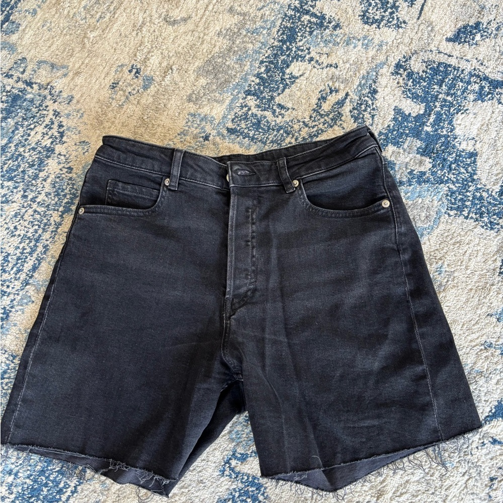 H&M high waisted Bermuda shorts